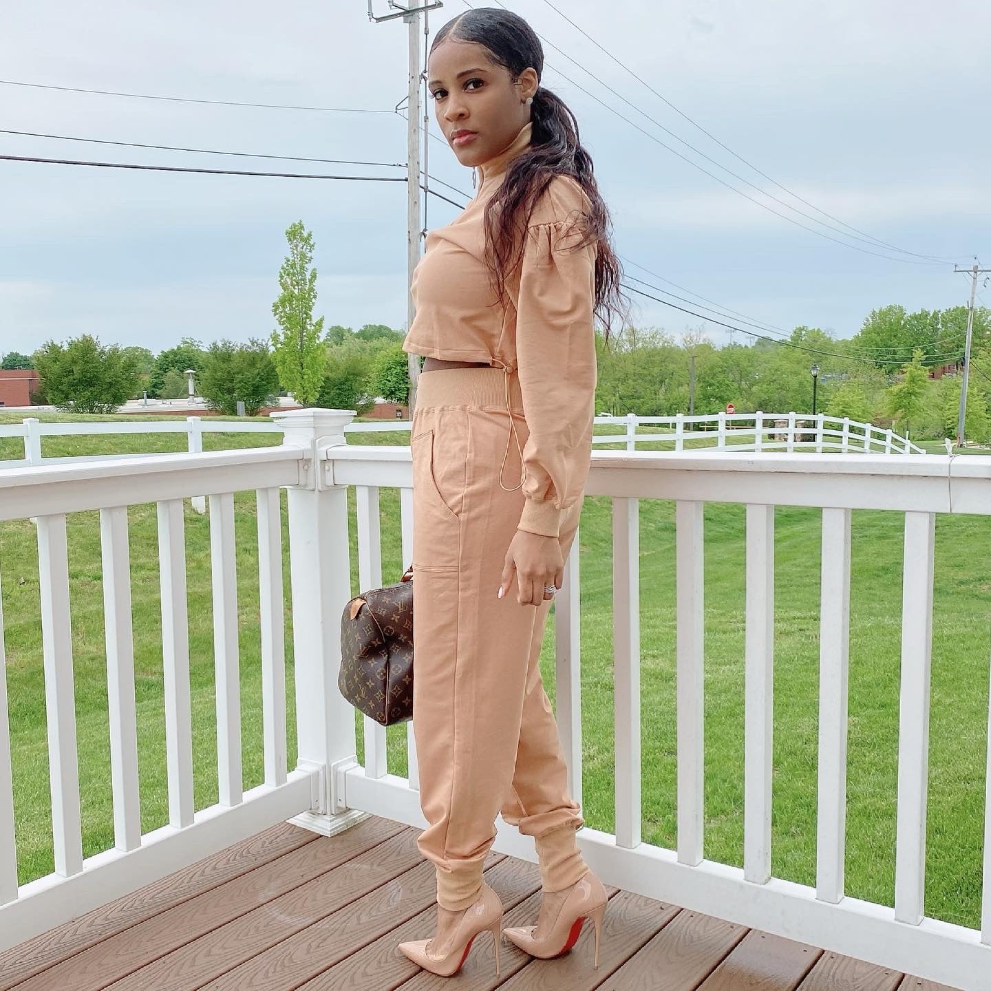 Tan 2 Piece Zipper Set